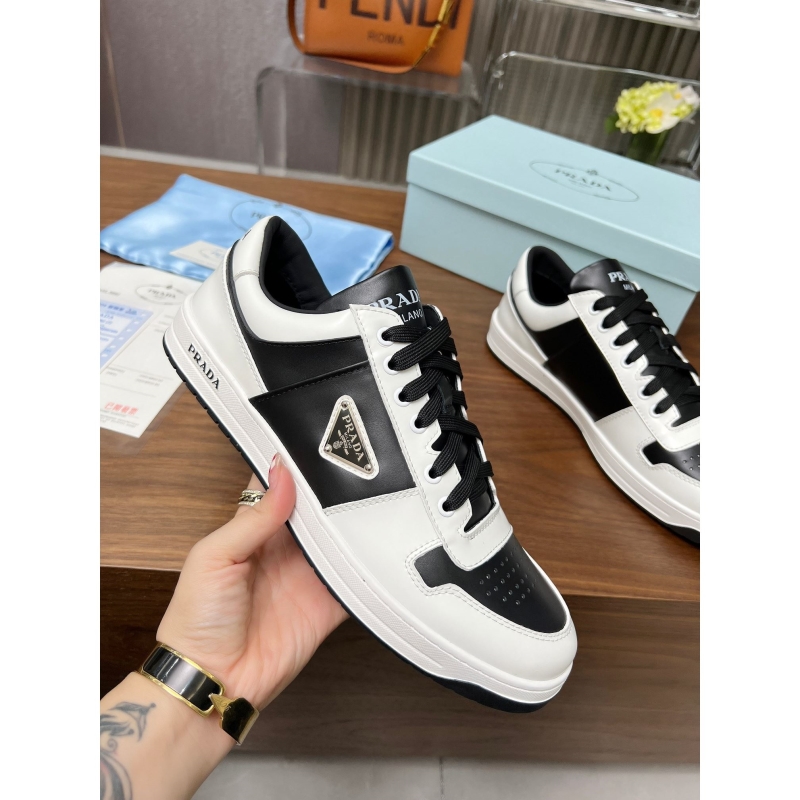 Pra*a casual shoes